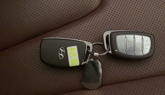 2023 Hyundai ALCAZAR 1.5 SIGNATURE (O) TURBO DCT 7, Petrol, Automatic, 29,417 km, Key Close Up