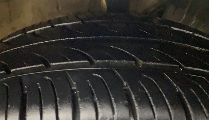 2019 Maruti New Wagon-R ZXI 1.2 AMT, Petrol, Automatic, 44,975 km, Right Front Tyre Tread