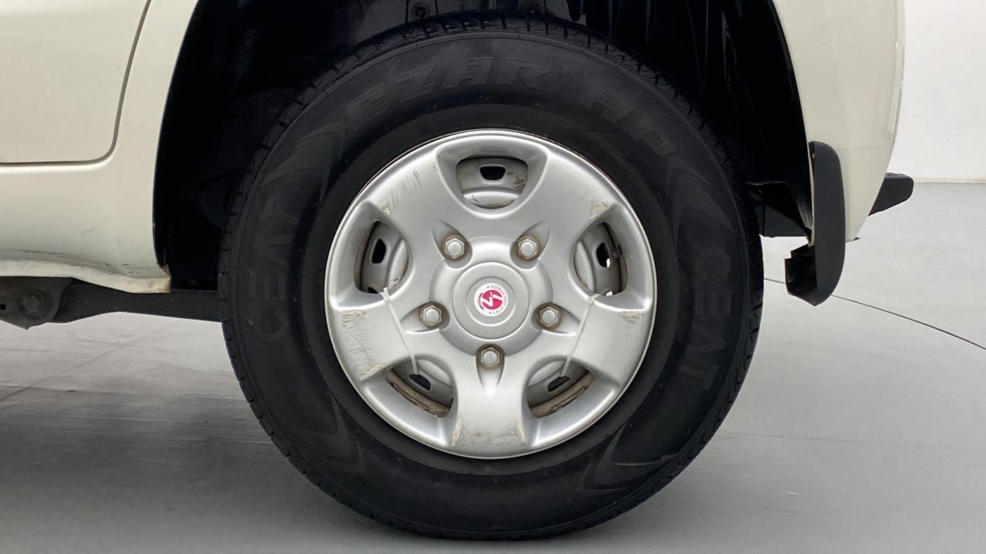 2022 Mahindra BOLERO NEO N 4, Diesel, Manual, 10,228 km, Left Rear Wheel