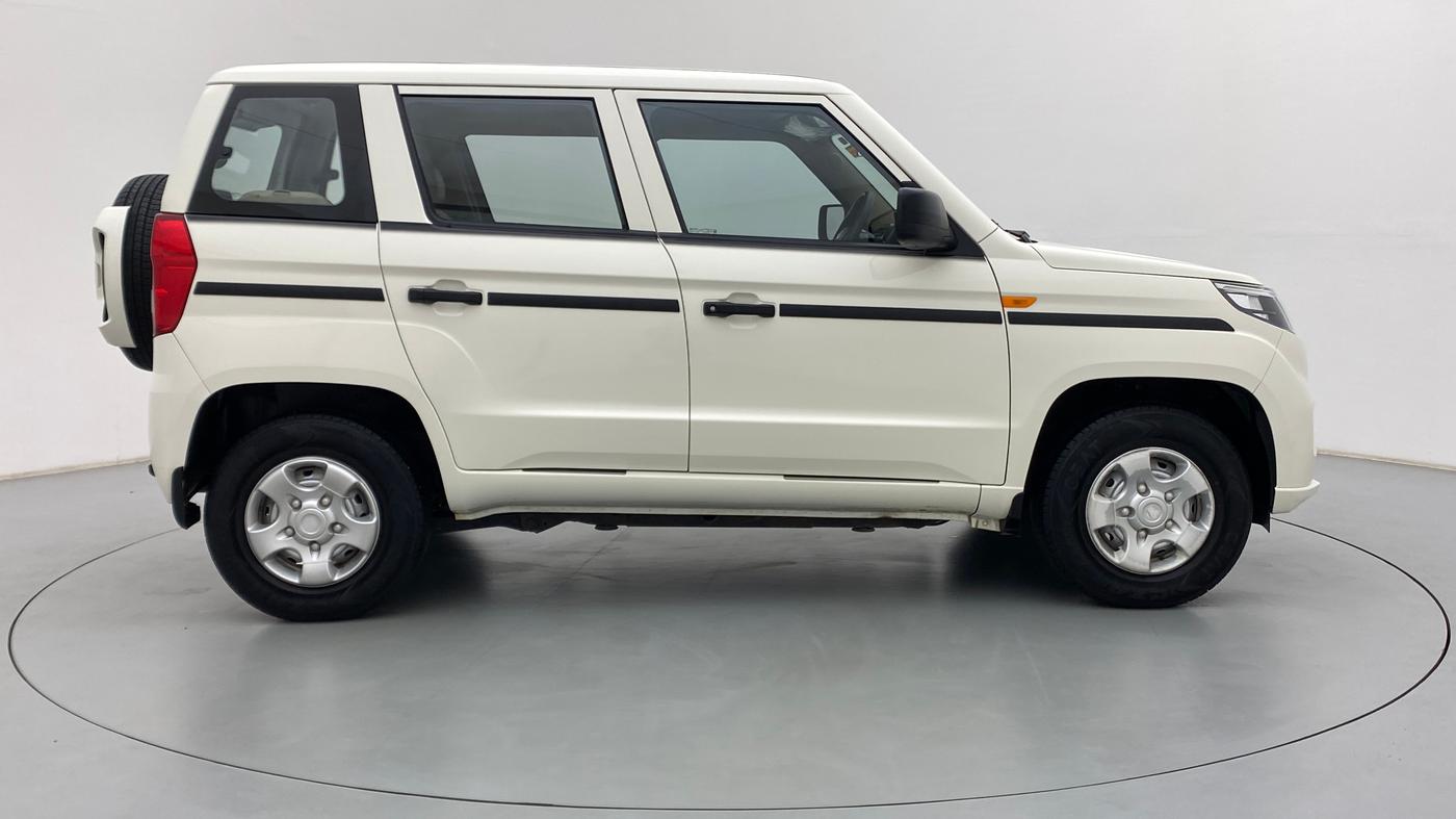 2022 Mahindra BOLERO NEO N 4, Diesel, Manual, 10,228 km, Right Side View