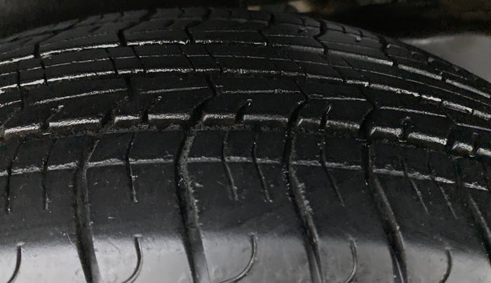 2022 Mahindra BOLERO NEO N 4, Diesel, Manual, 10,228 km, Right Rear Tyre Tread