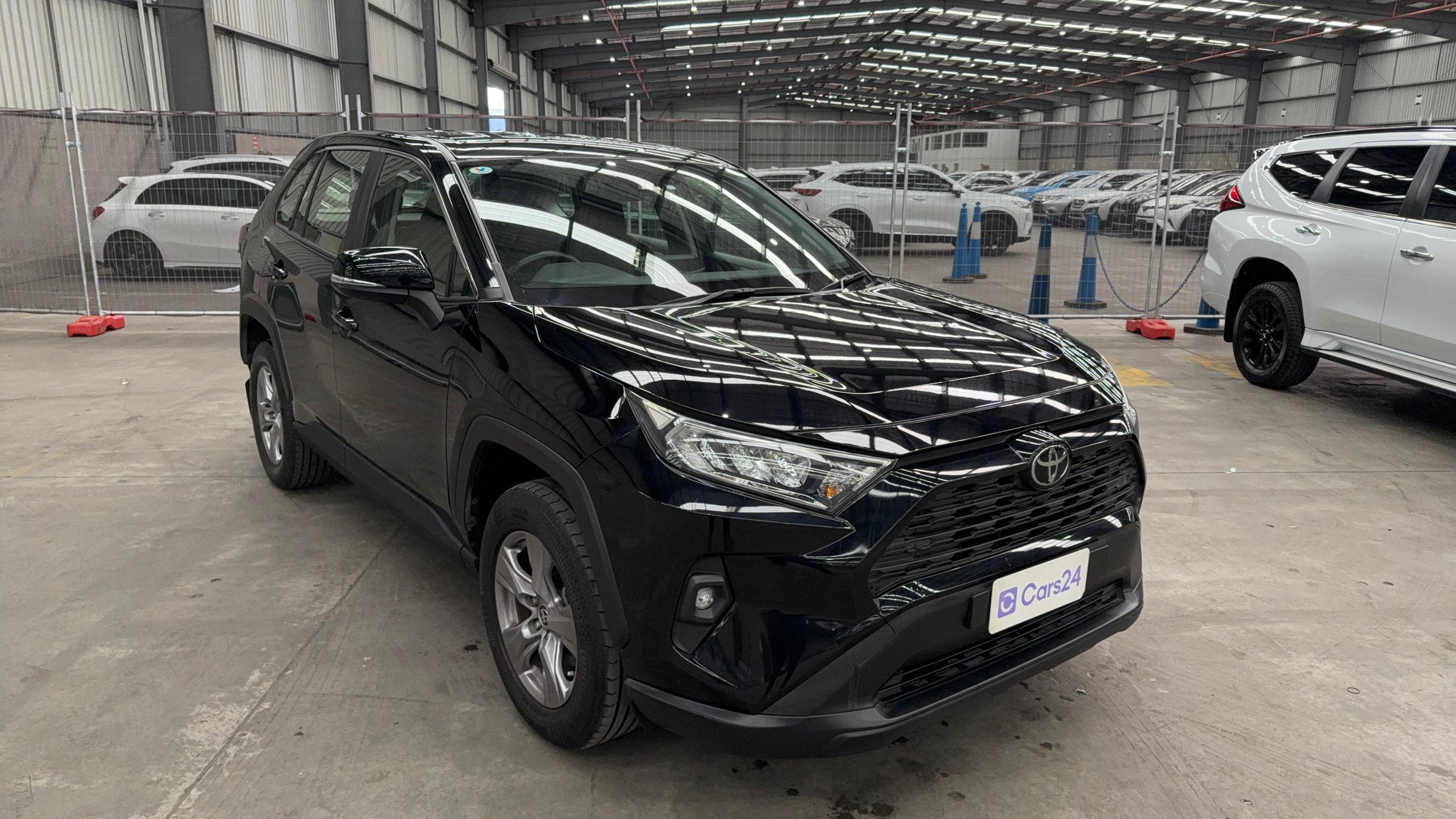Toyota RAV4 image