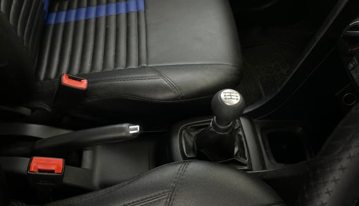 2013 Maruti Swift VXI, Petrol, Manual, 43,577 km, Gear Lever
