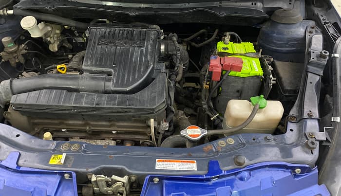 2013 Maruti Swift VXI, Petrol, Manual, 43,577 km, Engine View - Left