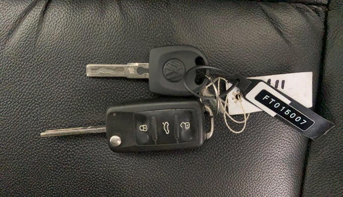 2014 Volkswagen Polo COMFORTLINE 1.2L PETROL, Petrol, Manual, 42,410 km, Key Close Up