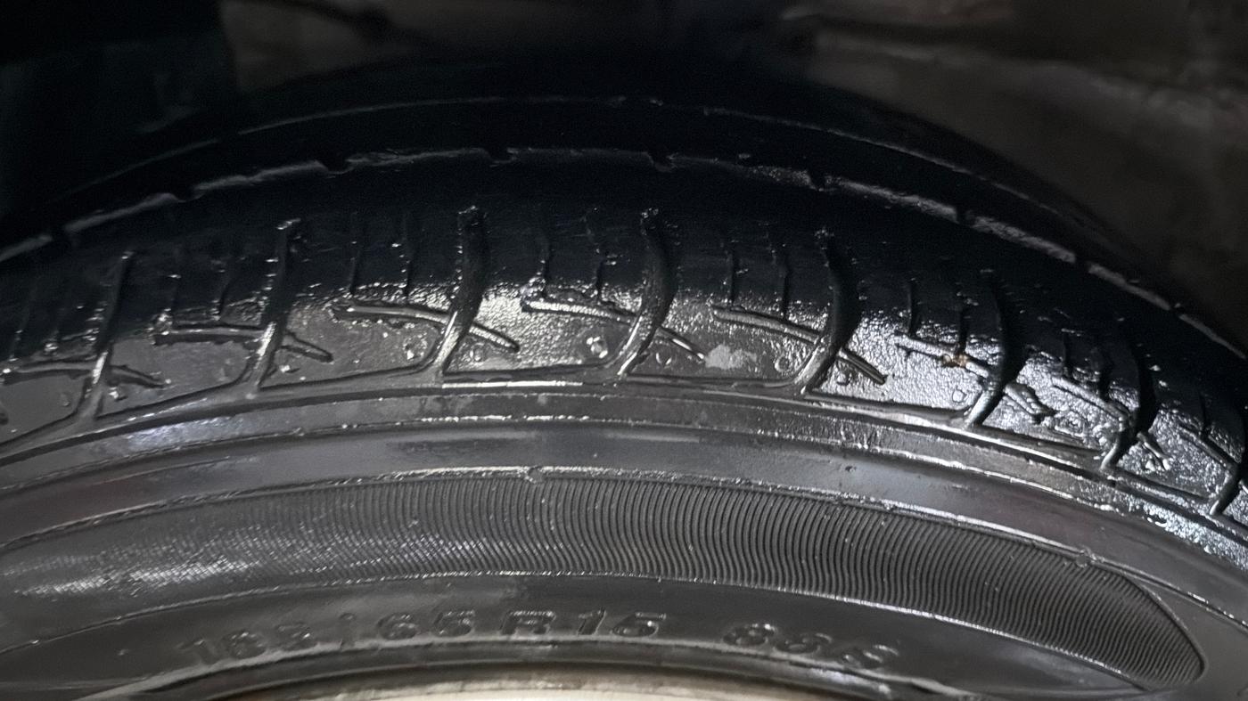 2017 Maruti Ciaz DELTA 1.4 MT PETROL, Petrol, Manual, 42,253 km, Left Front Tyre Tread