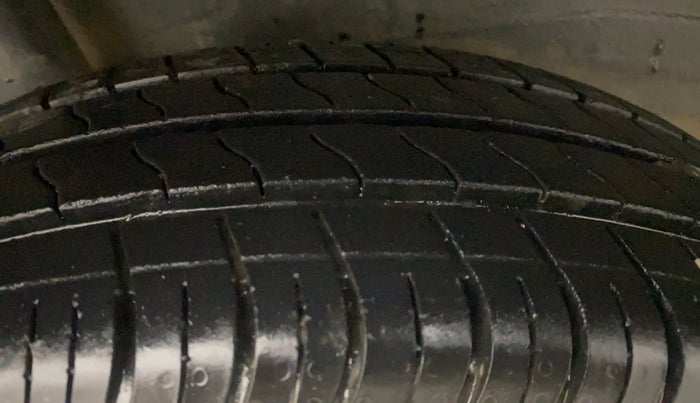 2019 Maruti S PRESSO VXI PLUS AMT, Petrol, Automatic, 49,592 km, Right Rear Tyre Tread