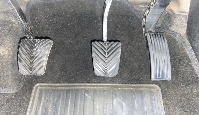 2022 Hyundai VENUE SX 1.2 PETROL, Petrol, Manual, 70,943 km, Pedals