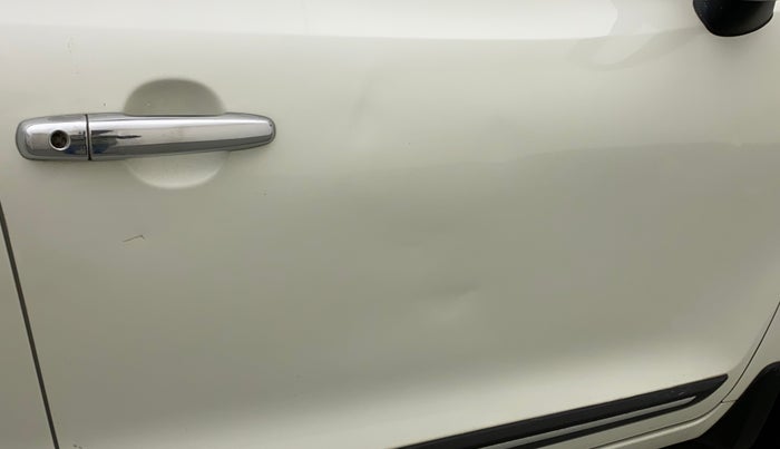 2019 Maruti Baleno DELTA PETROL 1.2, Petrol, Manual, 50,555 km, Driver-side door - Slightly dented