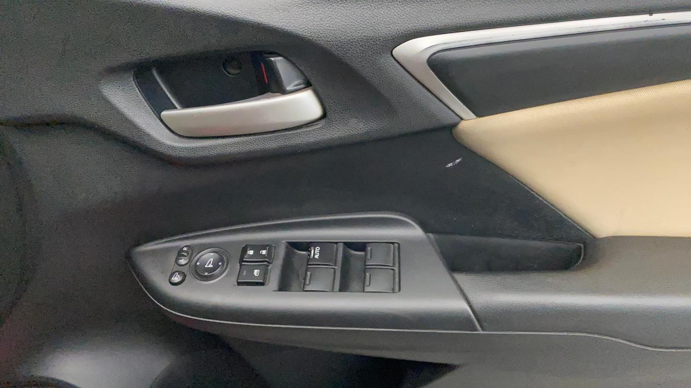2021 Honda Jazz 1.2L I-VTEC VX, Petrol, Manual, 75,010 km, Driver Side Door Panels Control
