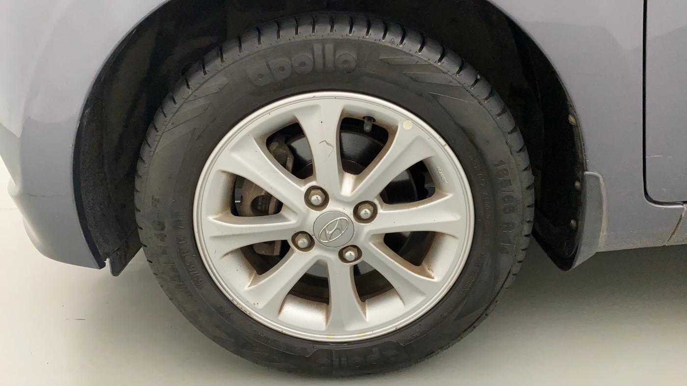 2016 Hyundai Grand i10 ASTA AT 1.2 KAPPA VTVT, Petrol, Automatic, 26,004 km, Left Front Wheel