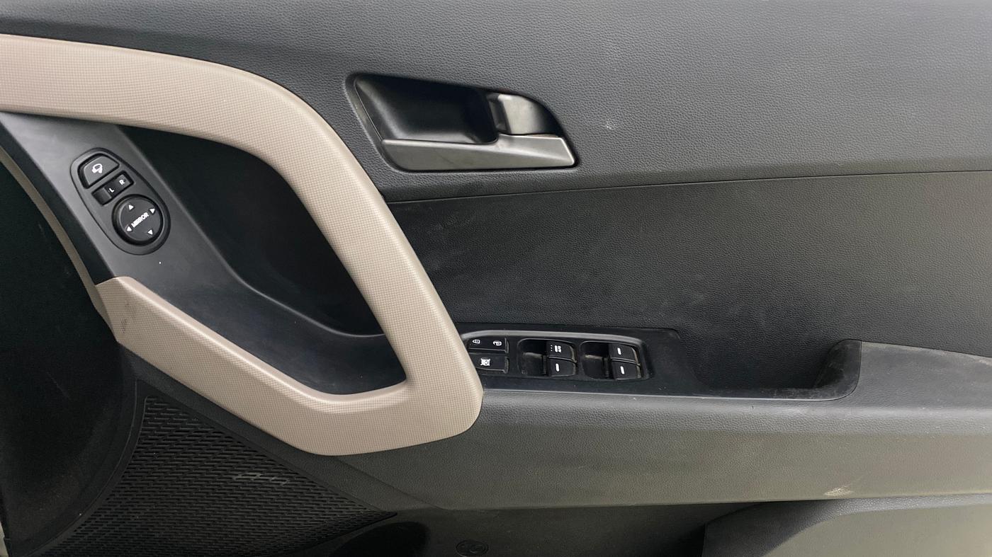 2018 Hyundai Creta SX PLUS AT 1.6 PETROL, Petrol, Automatic, 60,858 km, Driver Side Door Panels Control