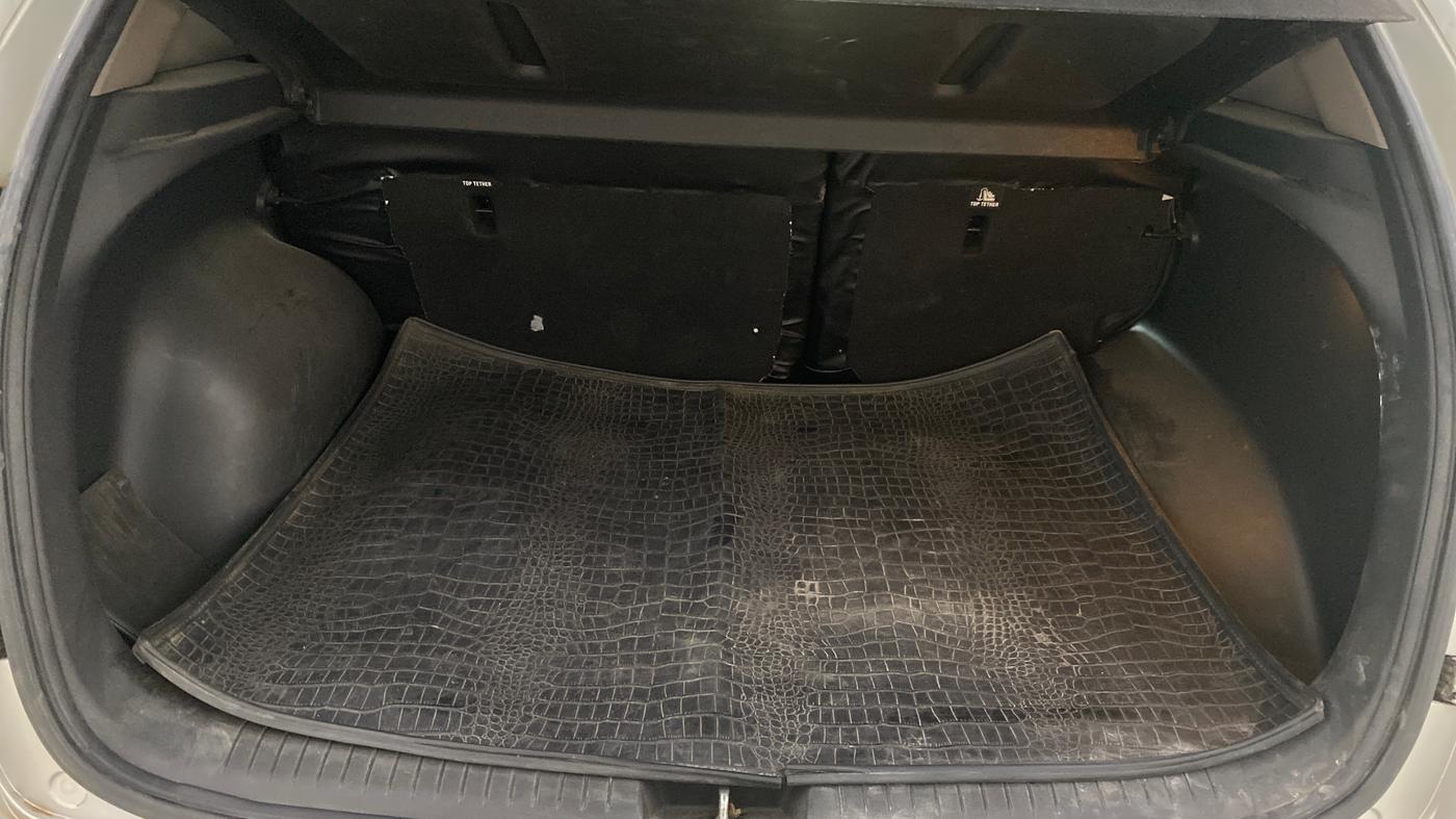 2018 Hyundai Creta SX PLUS AT 1.6 PETROL, Petrol, Automatic, 60,858 km, Boot Inside