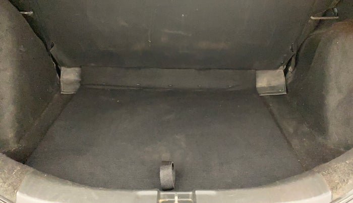 2017 Honda WR-V 1.2 i-VTEC VX MT, Petrol, Manual, 69,772 km, Boot Inside View