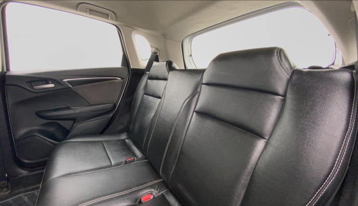 2017 Honda WR-V 1.2 i-VTEC VX MT, Petrol, Manual, 69,772 km, Right Side Door Cabin View