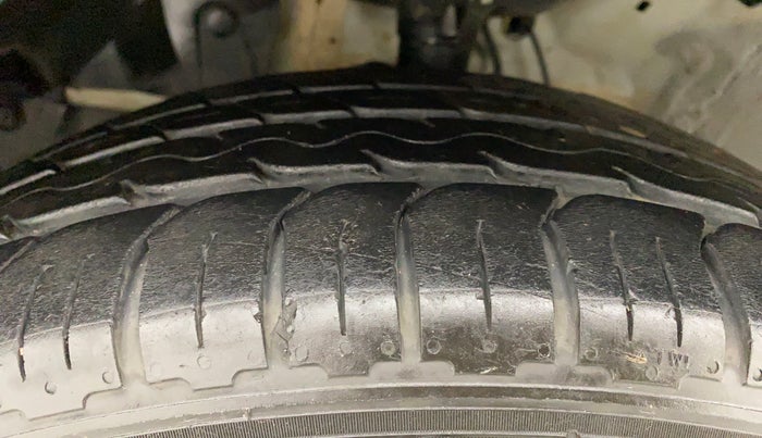 2017 Honda WR-V 1.2 i-VTEC VX MT, Petrol, Manual, 69,772 km, Left Front Tyre Tread