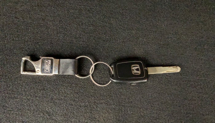 2017 Honda WR-V 1.2 i-VTEC VX MT, Petrol, Manual, 69,772 km, Key Close-up