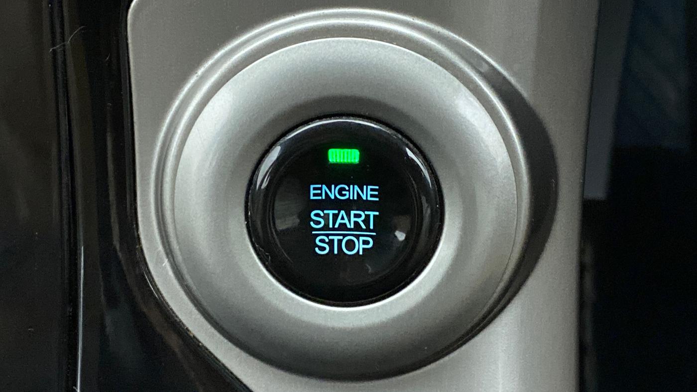 2020 Mahindra XUV500 W11, Diesel, Manual, 80,086 km, Keyless Start/ Stop Button