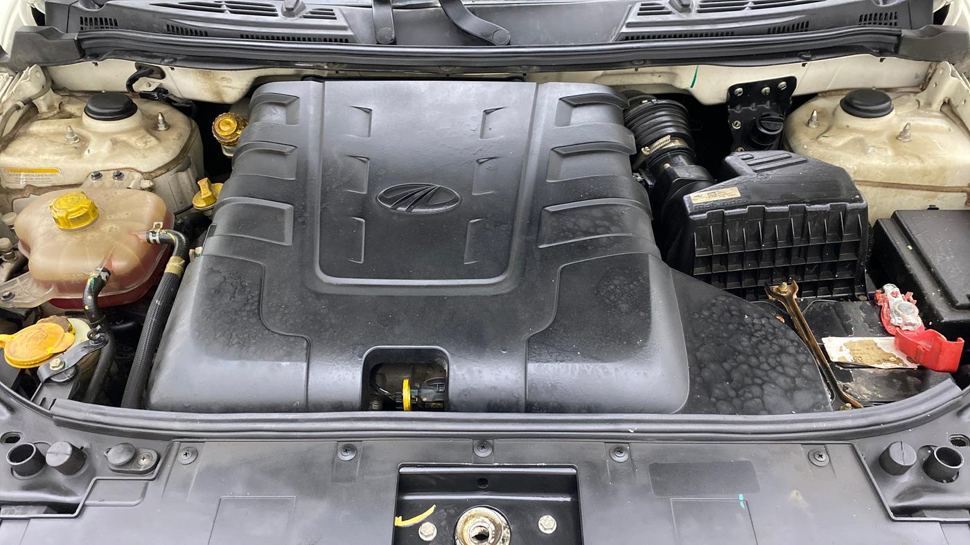 2020 Mahindra XUV500 W11, Diesel, Manual, 80,086 km, Open Bonet