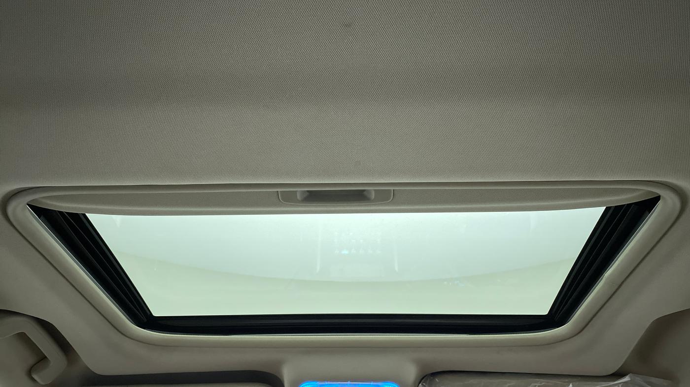 2020 Mahindra XUV500 W11, Diesel, Manual, 80,086 km, Moonroof/ Sunroof