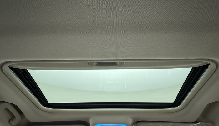 2020 Mahindra XUV500 W11, Diesel, Manual, 80,086 km, Moonroof/ Sunroof