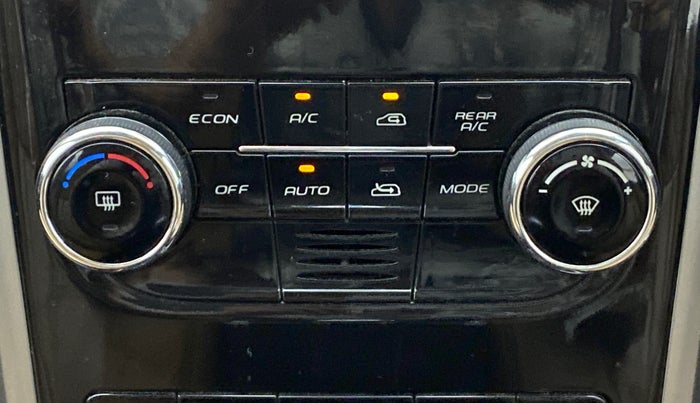 2020 Mahindra XUV500 W11, Diesel, Manual, 80,086 km, Automatic Climate Control