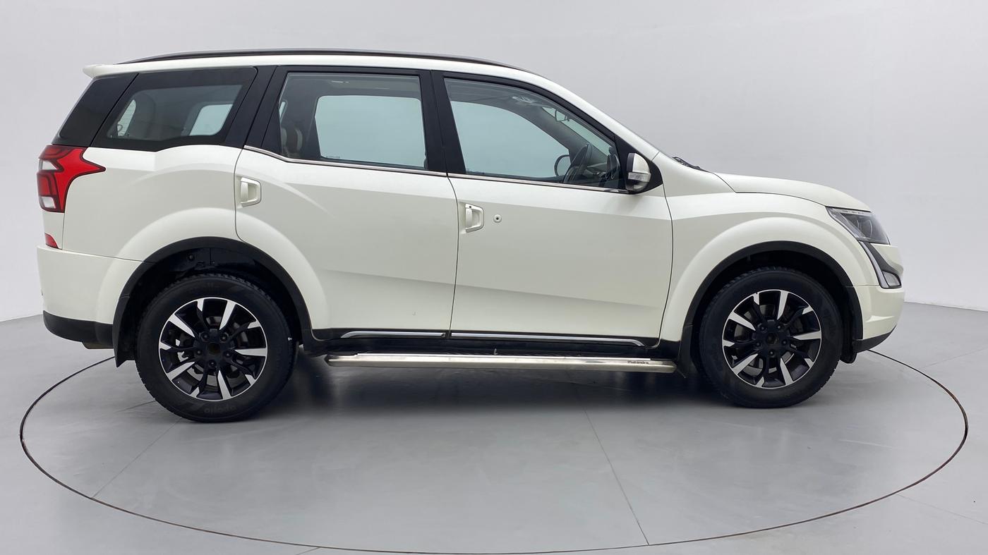 2020 Mahindra XUV500 W11, Diesel, Manual, 80,086 km, Right Side View