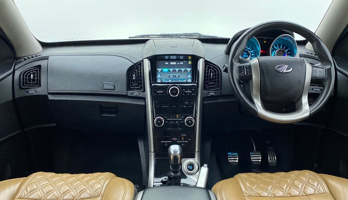 2020 Mahindra XUV500 W11, Diesel, Manual, 80,086 km, Dashboard