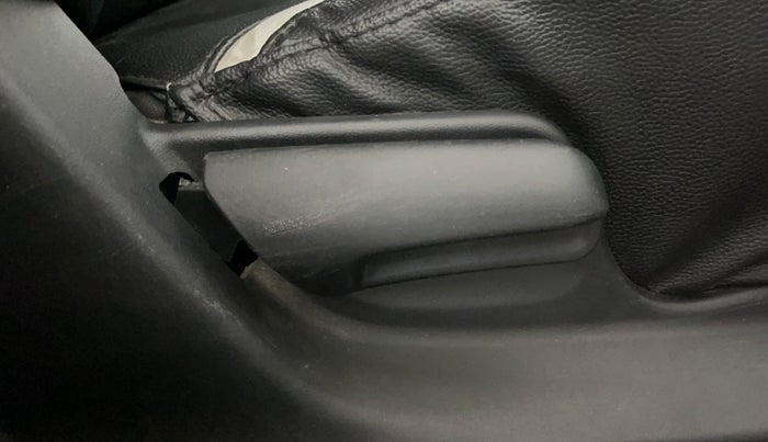 2014 Maruti Swift LXI (O), Petrol, Manual, 67,208 km, Driver Side Adjustment Panel