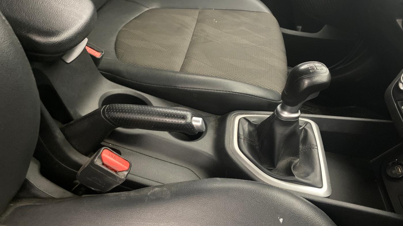 2019 Hyundai Creta E PLUS 1.6 PETROL, Petrol, Manual, 82,361 km, Gear Lever