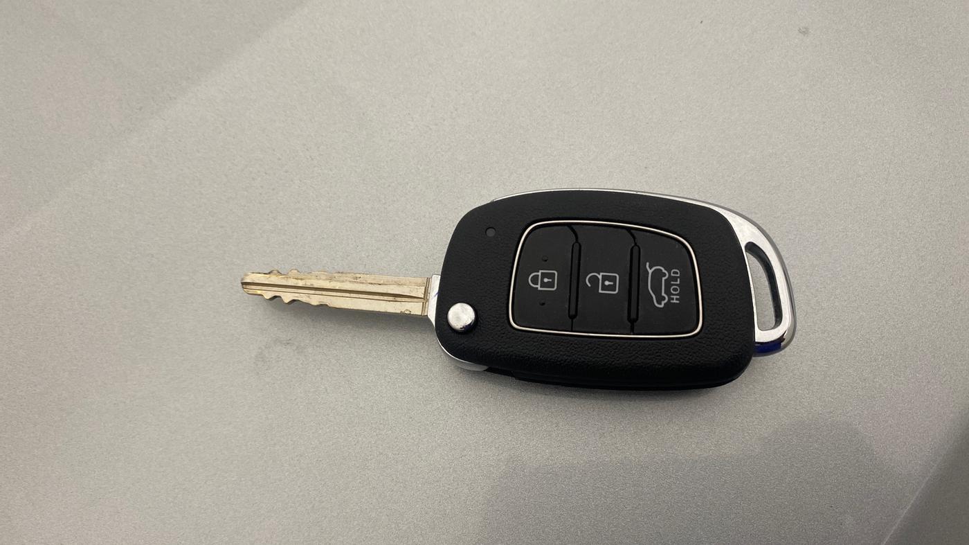 2019 Hyundai Creta E PLUS 1.6 PETROL, Petrol, Manual, 82,361 km, Key Close Up