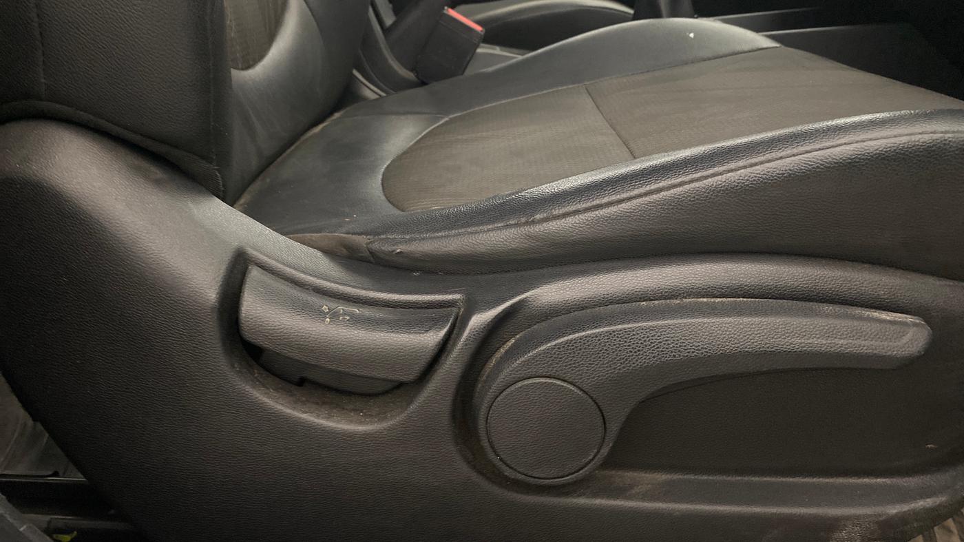 2019 Hyundai Creta E PLUS 1.6 PETROL, Petrol, Manual, 82,361 km, Driver Side Adjustment Panel