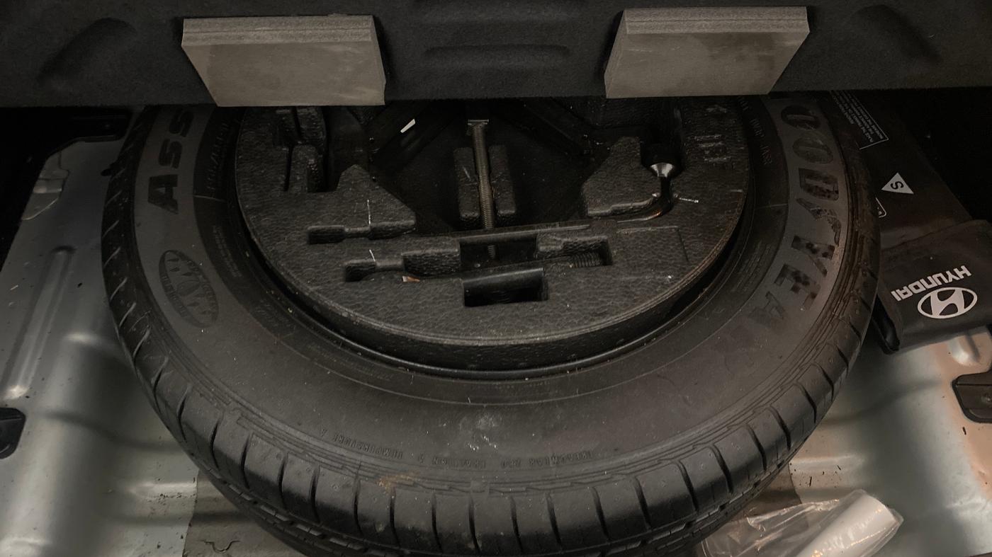 2019 Hyundai Creta E PLUS 1.6 PETROL, Petrol, Manual, 82,361 km, Spare Tyre