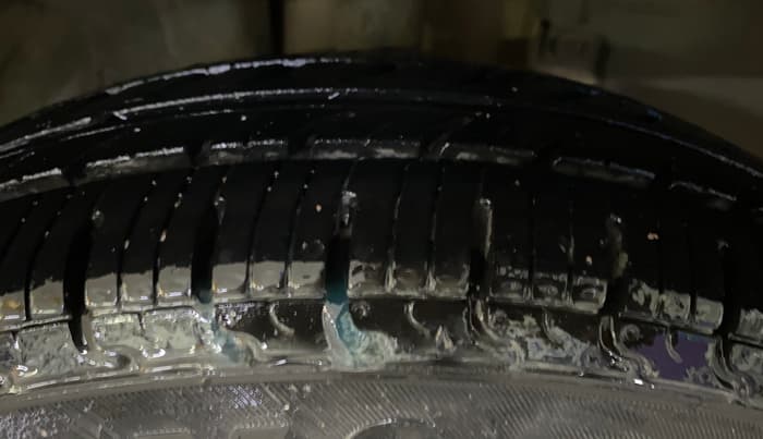 2019 Renault Kwid RXL, Petrol, Manual, 74,801 km, Right Front Tyre Tread
