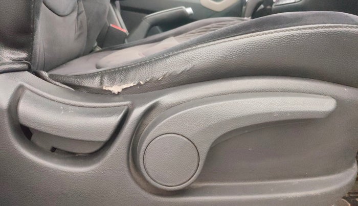 2017 Hyundai Creta SX PLUS AT 1.6 PETROL, Petrol, Automatic, 54,350 km, Driver Side Adjustment Panel