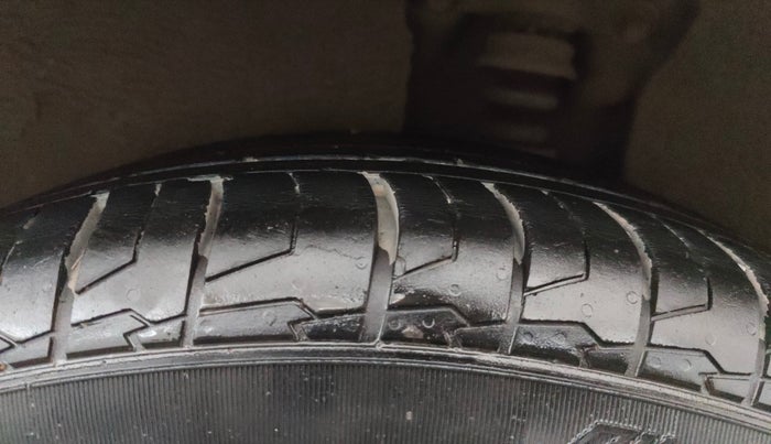 2017 Hyundai Creta SX PLUS AT 1.6 PETROL, Petrol, Automatic, 54,350 km, Left Rear Tyre Tread