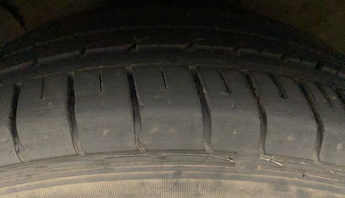 2018 Hyundai Creta SX AT 1.6 PETROL, Petrol, Automatic, 31,942 km, Left Front Tyre Tread