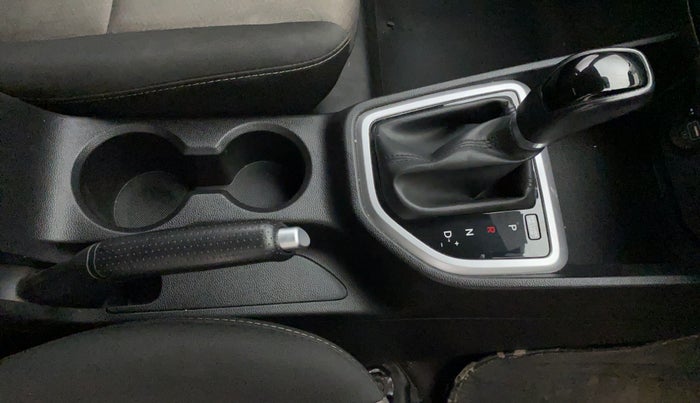 2018 Hyundai Creta SX AT 1.6 PETROL, Petrol, Automatic, 31,942 km, Gear Lever