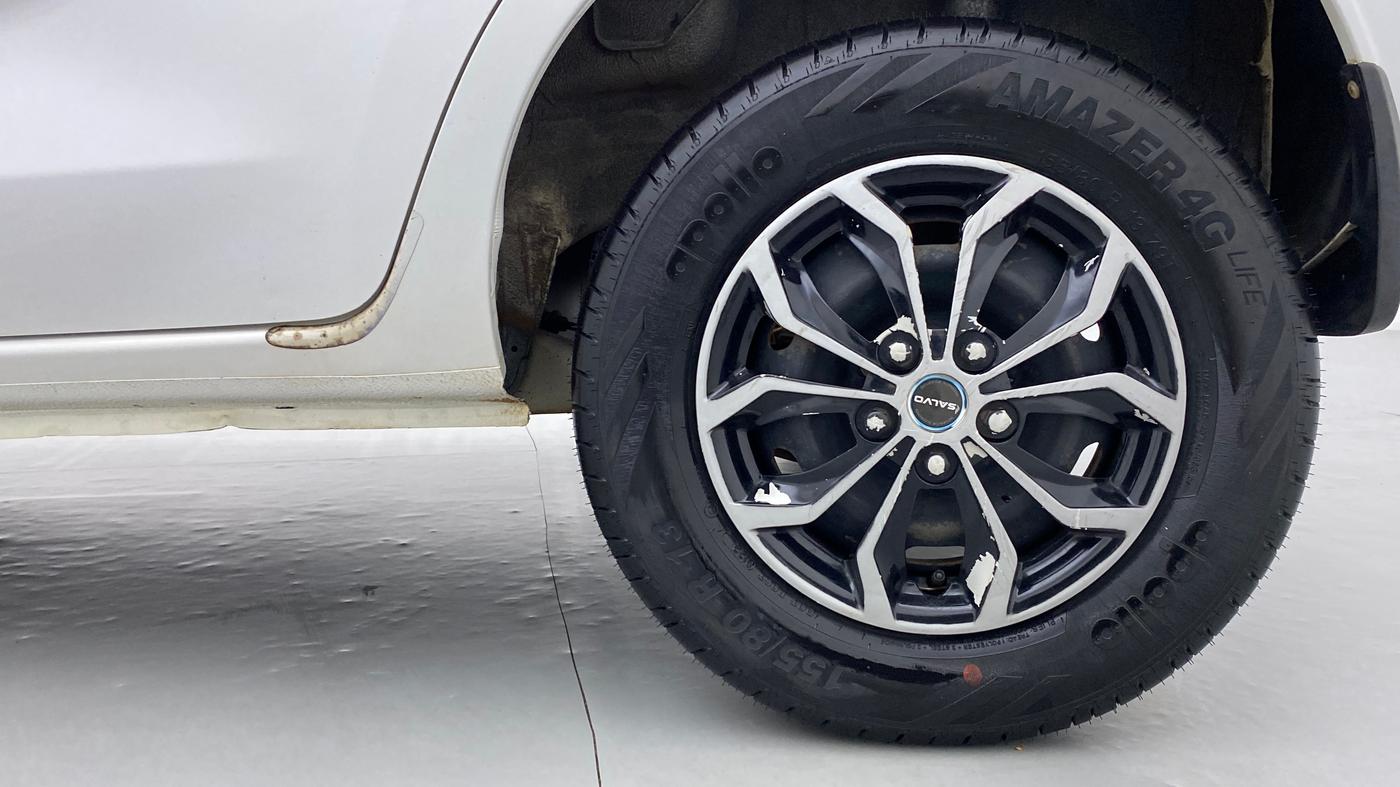 2016 Datsun Redi Go T (O), Petrol, Manual, 50,543 km, Left Rear Wheel