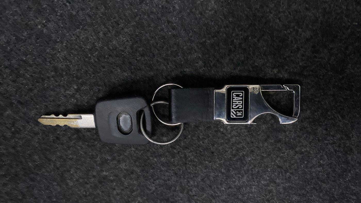 2016 Datsun Redi Go T (O), Petrol, Manual, 50,543 km, Key Close Up