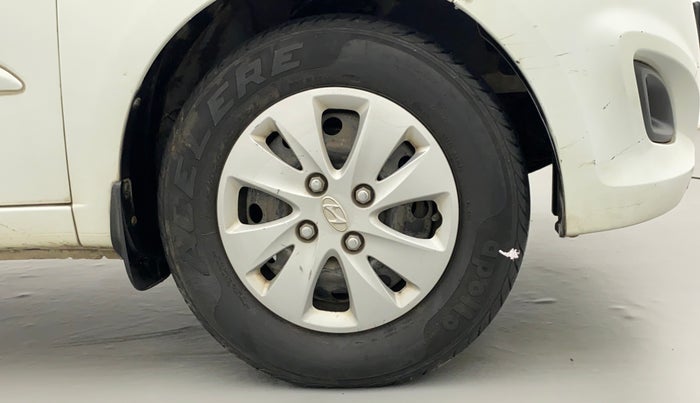 2010 Hyundai i10 SPORTZ 1.2 AT, Petrol, Automatic, 32,797 km, Right Front Wheel