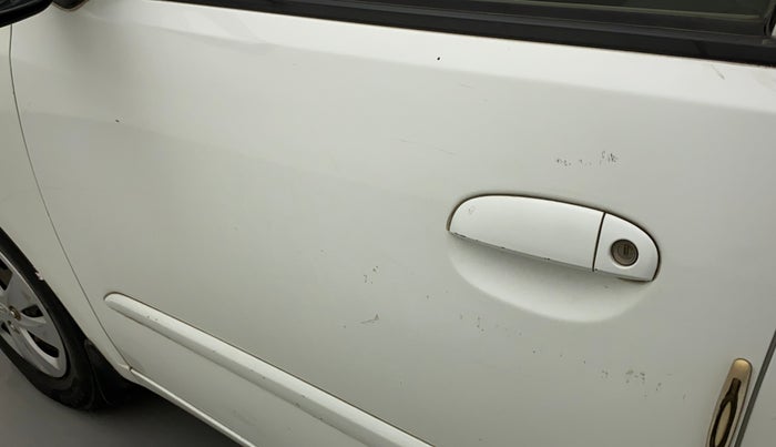2010 Hyundai i10 SPORTZ 1.2 AT, Petrol, Automatic, 32,797 km, Front passenger door - Minor scratches