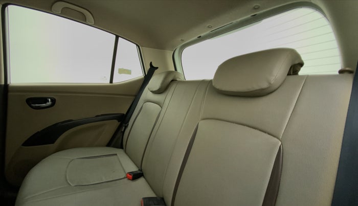 2010 Hyundai i10 SPORTZ 1.2 AT, Petrol, Automatic, 32,797 km, Right Side Rear Door Cabin