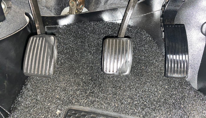 2015 Hyundai Xcent S 1.2, Petrol, Manual, 55,940 km, Pedals