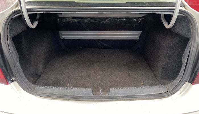 2018 Skoda Rapid STYLE 1.6 MPI AT, Petrol, Automatic, 68,232 km, Boot Inside