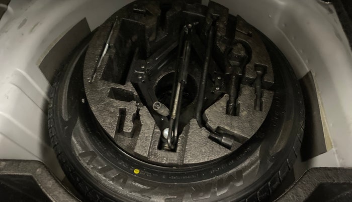 2018 Skoda Rapid STYLE 1.6 MPI AT, Petrol, Automatic, 68,232 km, Spare Tyre