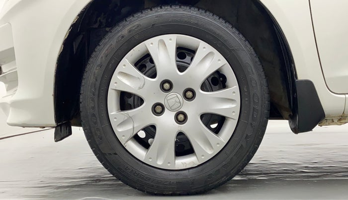 2015 Honda Amaze 1.2 SMT I VTEC, Petrol, Manual, 30,218 km, Left Front Wheel