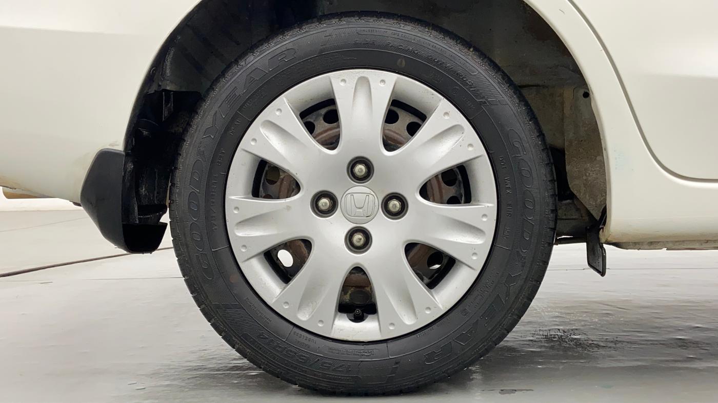 2015 Honda Amaze 1.2 SMT I VTEC, Petrol, Manual, 30,218 km, Right Rear Wheel