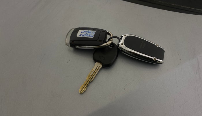 2019 Hyundai NEW SANTRO MAGNA AMT, Petrol, Automatic, 60,826 km, Key Close Up