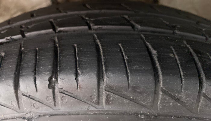 2022 Maruti Alto LXI OPT CNG, CNG, Manual, 8,502 km, Left Front Tyre Tread